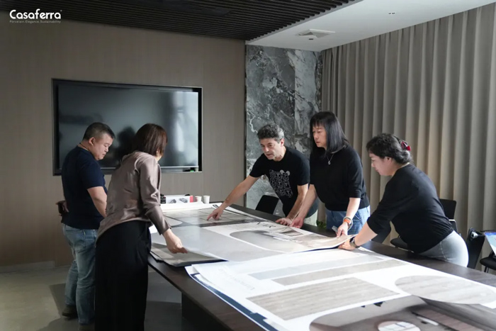 Crowning Honor: Casaferra Wins "Textured Product Award" as Model of China-Italy Ceramic Industry Cooperation